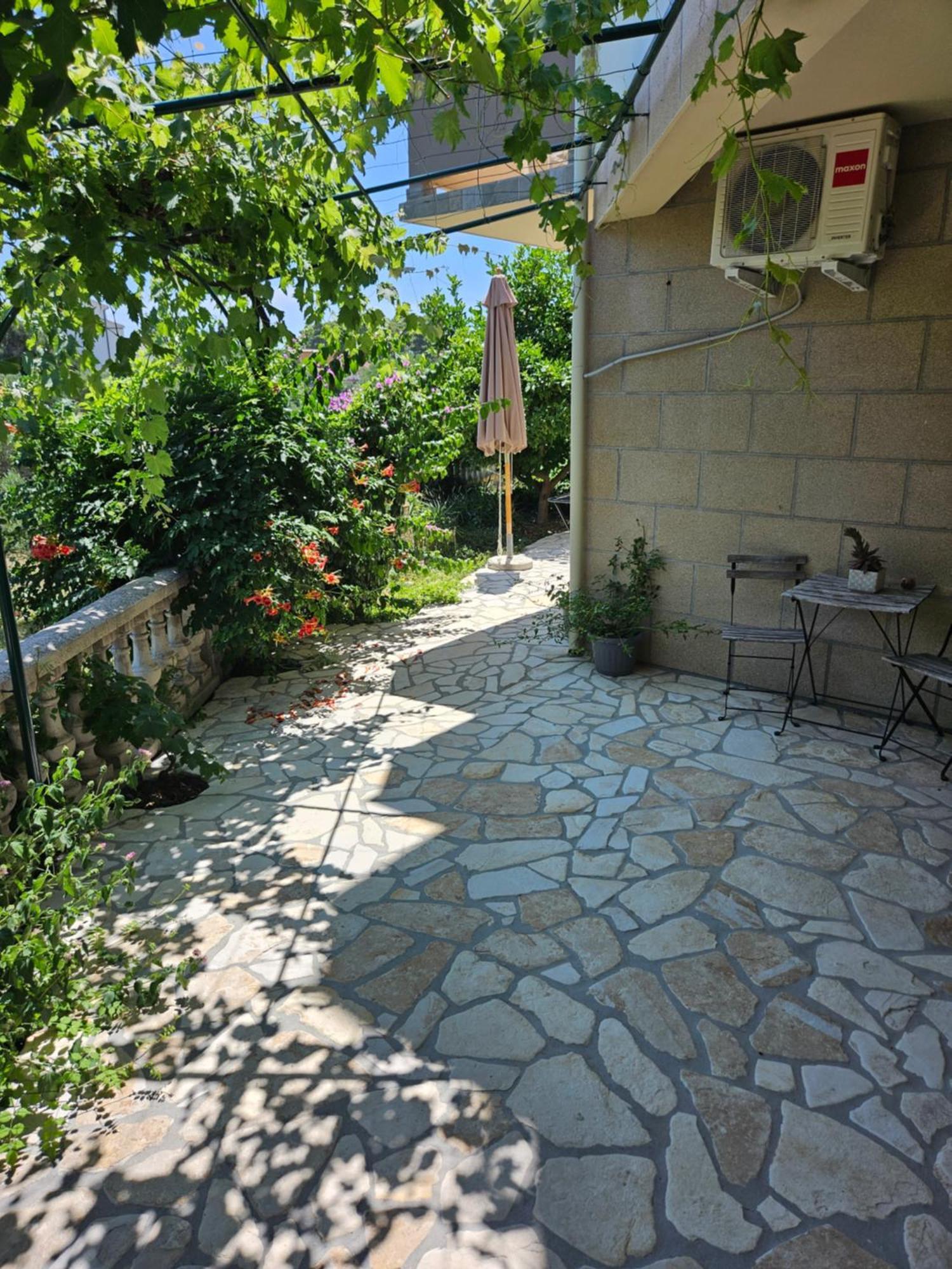 Apartmani Tatjana Rab Town Zewnętrze zdjęcie